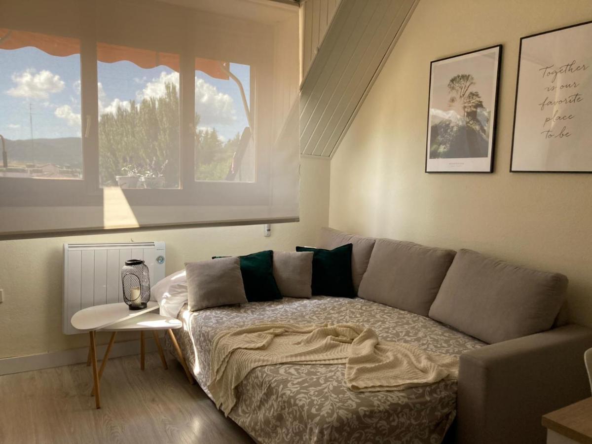 Apartamento Alba Хака Екстериор снимка
