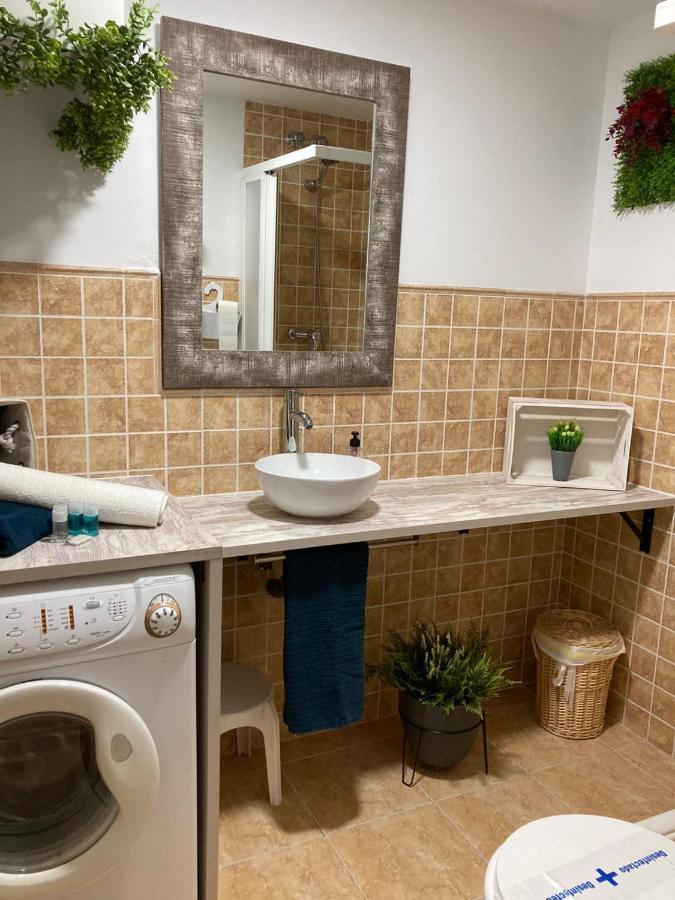 Apartamento Alba Хака Екстериор снимка