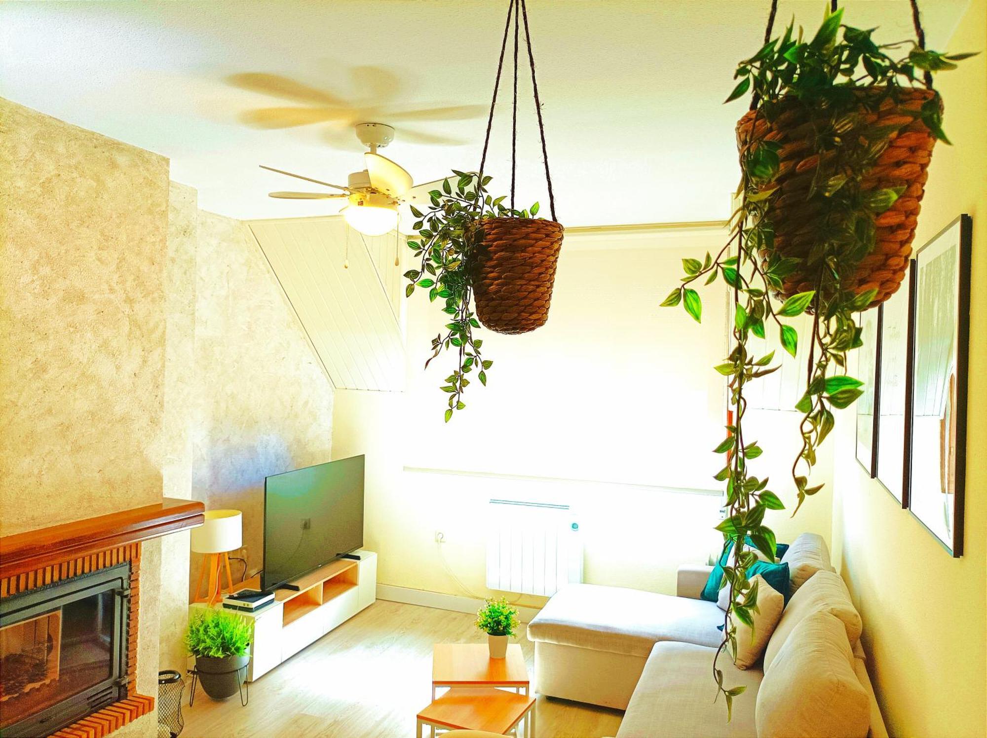 Apartamento Alba Хака Екстериор снимка
