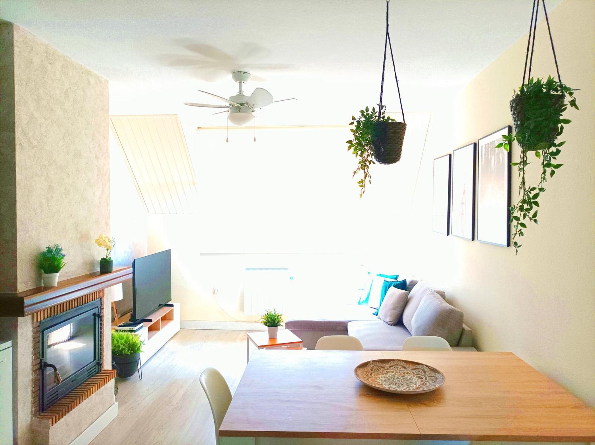 Apartamento Alba Хака Екстериор снимка